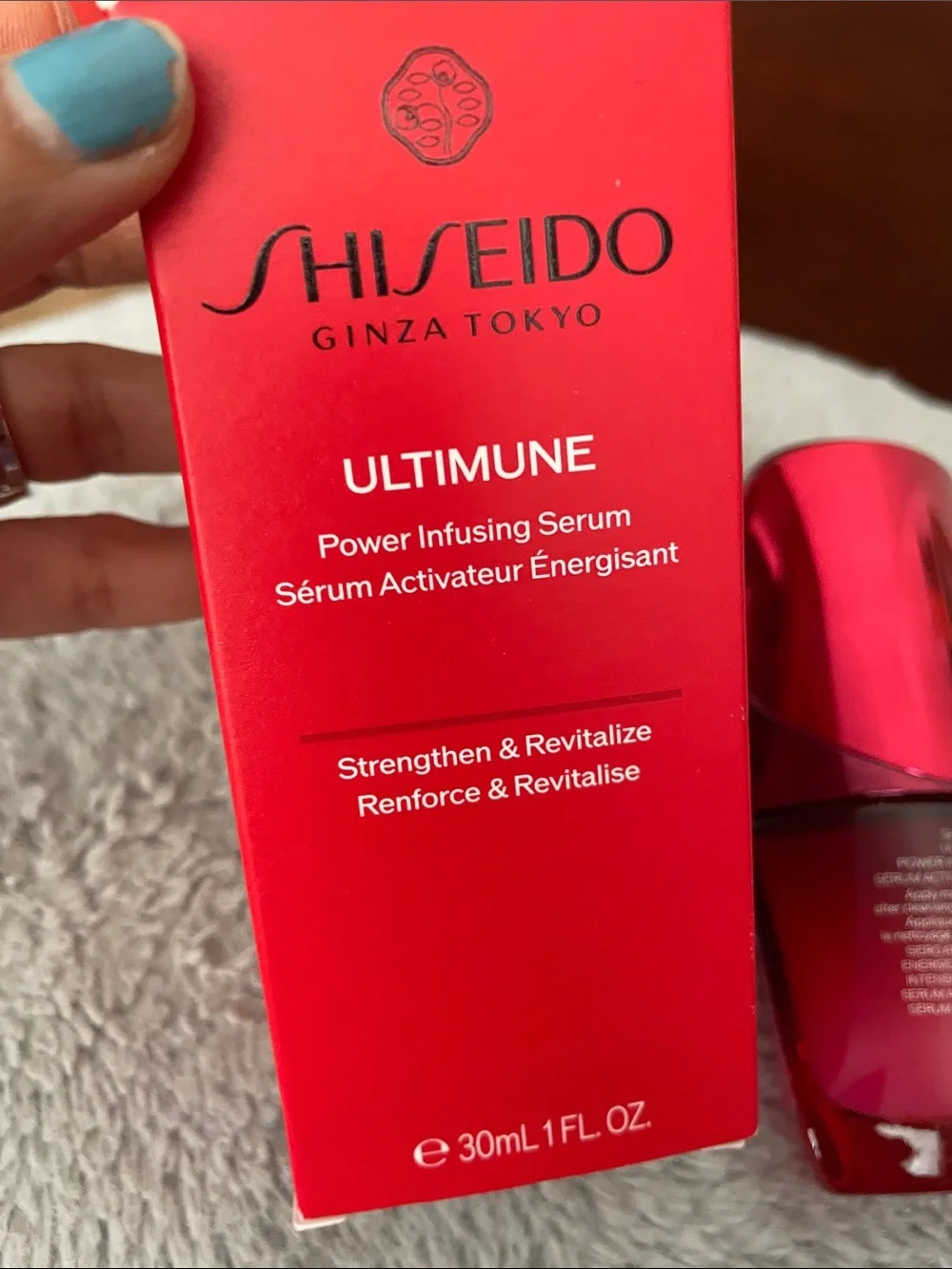 Shiseido Ultimune Power Infusing Serum - Metallic Red
